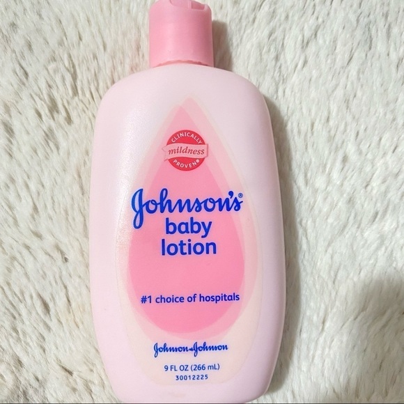 Bundle Johnson’s Baby Lotion Original Formula, Baby Shampoo & Head To Toe Wash - Picture 2 of 8